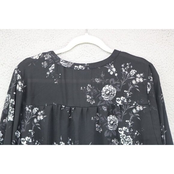 Torrid Long Sleeve Silky Floral Blouse-Size 00-M/L(10) - Picture 9 of 9
